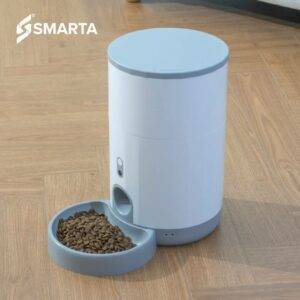 Smart Home is a device for providing food for cats and dogs that works with Wi-Fi
